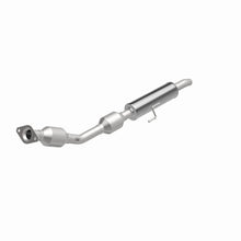 Load image into Gallery viewer, MagnaFlow 07-11 Toyota Yaris 1.5L Direct Fit Converter
