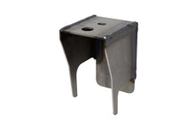 Load image into Gallery viewer, Rustbuster Front Bed Mount Right Side