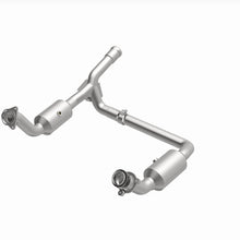 Load image into Gallery viewer, MagnaFlow 19-20 GMC Sierra 1500 Single Underbody 4.3L/5.3L Direct Fit Catalytic Converter