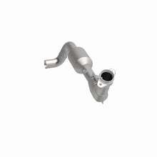 Load image into Gallery viewer, MagnaFlow 04-06 F-150 V8 4.6 OEM Underbody Direct Fit Converter