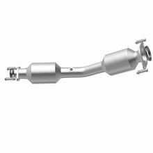Load image into Gallery viewer, MagnaFlow Direct Fit Catalytic Converter 2018 Nissan Versa 1.6L