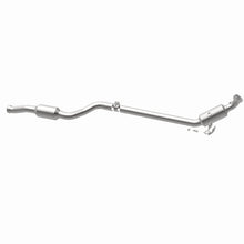 Load image into Gallery viewer, MagnaFlow 12-16 E350 V6 3.5 OEM Underbody Direct Fit Converter