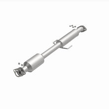 Load image into Gallery viewer, MagnaFlow 2015 Kia Optima 2.4L Direct Fit Catalytic Converter (California Grade)