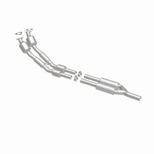 Load image into Gallery viewer, MagnaFlow 12-13 Volkswagen Passat 3.6L Direct Fit Converter