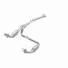 Load image into Gallery viewer, MagnaFlow 03-06 Chevrolet Express 1500 4.3L Direct Fit Converter