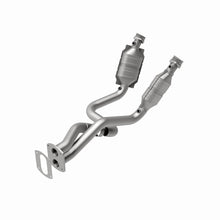 Load image into Gallery viewer, MagnaFlow 2005 Ford F-250 Super Duty 6.8L Direct Fit Converter
