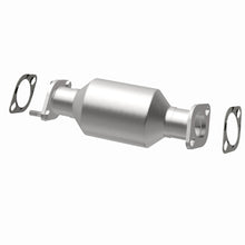 Load image into Gallery viewer, MagnaFlow 11-12 Sedona 3.5L Underbody Direct Fit Converter