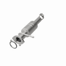Load image into Gallery viewer, MagnaFlow 09-13 Toyota Highlander 2.7L Direct Fit Converter