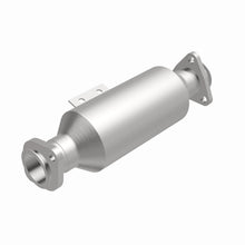 Load image into Gallery viewer, MagnaFlow 96-98 Hyundai Elantra 1.8L Direct Fit Converter