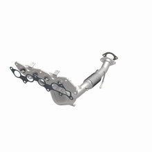 Load image into Gallery viewer, MagnaFlow 13-15 Escape L4 2.5 OEM Manifold Direct Fit Converter