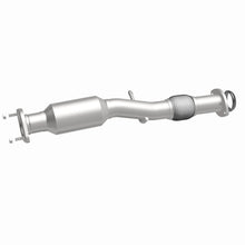 Load image into Gallery viewer, MagnaFlow 17-19 Toyota Highlander 3.5L Direct Fit Converter