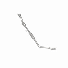 Load image into Gallery viewer, MagnaFlow Direct Fit Catalytic Converter OEM 18-21 Nissan Kicks 1.6L Single Underbody
