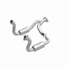 Load image into Gallery viewer, MagnaFlow 08-10 Ford F-250 Super Duty 5.4L Direct Fit Converter