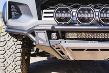 Load image into Gallery viewer, DV8 Offroad 23-26 Chevrolet Colorado ZR2 Tube Front Bumper