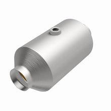 Load image into Gallery viewer, MagnaFlow 2.00in. Mid-Bed O2 CA Universal Converter
