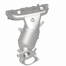 Load image into Gallery viewer, MagnaFlow Direct Fit Catalytic Converter 20-21 Nissan Kicks 1.6L Single Manifold