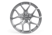 Load image into Gallery viewer, APR A01 Flow Formed 18x8.5 / 5x112 / ET45 / 66.5mm Bore / Hyper Silver Wheel WHL00015