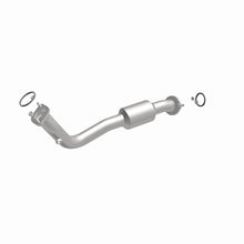 Load image into Gallery viewer, MagnaFlow 13-15 Toyota RAV4 2.5L Direct Fit Converter