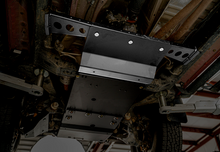 Load image into Gallery viewer, Cali Raised 16-23 Toyota Tacoma Transfer Case Skid Plate /No Manual Transmission/Steel/Powder Coated