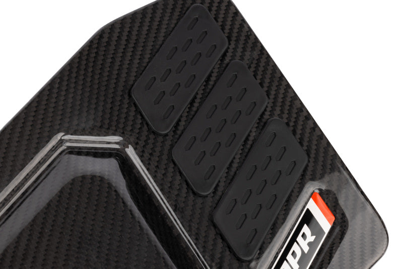 APR 22-24 Audi A3/A3 Quattro/S3/22-26 Volkswagen Golf R/GTI 2.0T Intake Port Covers - Carbon Fiber CI100052-F