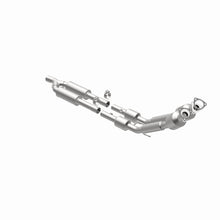 Load image into Gallery viewer, MagnaFlow 2006 Volkswagen Passat 3.6L Direct Fit Converter