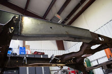 Load image into Gallery viewer, Rustbuster Over-Axle Frame Section Right Side