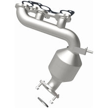 Load image into Gallery viewer, MagnaFlow 04-06 Toyota Sienna 3.3L Direct Fit Converter