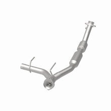 Load image into Gallery viewer, MagnaFlow 03-04 Ford Expedition 5.4L Direct Fit Converter