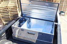Load image into Gallery viewer, Dee Zee Universal Tanks - Combo Brite-Tread Aluminum (62 Gal)
