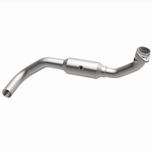 Load image into Gallery viewer, MagnaFlow 05-06 Ford Expedition 5.4L Direct Fit Converter