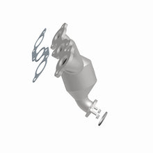 Load image into Gallery viewer, MagnaFlow 04-06 Toyota Sienna 3.3L Direct Fit Converter