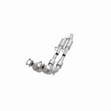 Load image into Gallery viewer, MagnaFlow 2006 Volkswagen Passat 3.6L Direct Fit Converter