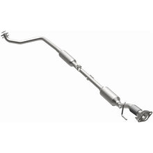 Load image into Gallery viewer, MagnaFlow Direct Fit Catalytic Converter OEM 18-21 Nissan Kicks 1.6L Single Underbody