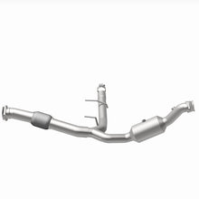 Load image into Gallery viewer, MagnaFlow 18-21 Ford Expedition Right Underbody 3.5L Direct Fit Catalytic Converter