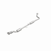 Load image into Gallery viewer, MagnaFlow Direct Fit Catalytic Converter OEM 18-21 Nissan Kicks 1.6L Single Underbody