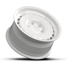 Load image into Gallery viewer, fifteen52 Evolution HD 17x8.5 5x150 0mm ET 110.5mm Center Bore Classic White Wheel