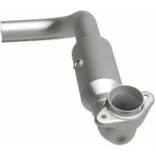 Load image into Gallery viewer, MagnaFlow 05-06 Ford Expedition 5.4L Direct Fit Converter