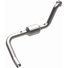 Load image into Gallery viewer, MagnaFlow 04-06 Dodge Durango 5.7L Direct Fit Converter