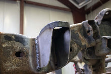 Load image into Gallery viewer, Rustbuster Front Cab Mount Left Side