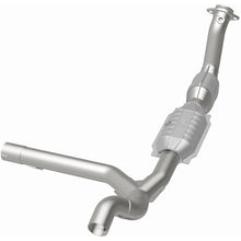 Load image into Gallery viewer, MagnaFlow 99-00 Ford Exped 4.6L Direct Fit Converter