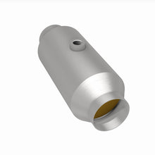 Load image into Gallery viewer, MagnaFlow Universal Catalytic Converter 2.5in CA Spun Mid-Bed