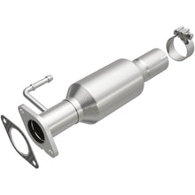Load image into Gallery viewer, MagnaFlow Direct Fit Catalytic Converter 15-16 Ford Edge 3.5L FWD - Rear