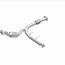 Load image into Gallery viewer, MagnaFlow 18-21 Ford Expedition Right Underbody 3.5L Direct Fit Catalytic Converter