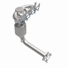 Load image into Gallery viewer, MagnaFlow 12-13 500 L4 1.4 OEM Manifold Direct Fit Converter