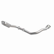 Load image into Gallery viewer, MagnaFlow Direct Fit Catalytic Converter 10-13 Land Rover LR4 V8 5.0L OEM Underbody