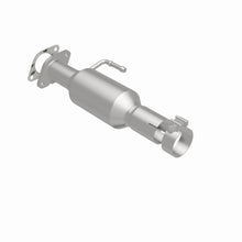 Load image into Gallery viewer, MagnaFlow Direct Fit Catalytic Converter 15-16 Ford Edge 3.5L FWD - Rear