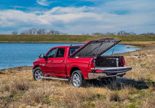 Load image into Gallery viewer, Undercover 2025 Dodge Ram 5.7ft Elite LX Bed Cover - Silver Metallic