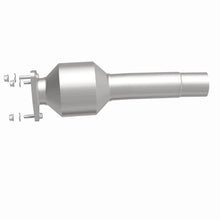 Load image into Gallery viewer, MagnaFlow 15-17 Discovery Sport L4 2 OEM Underbody Direct Fit Converter