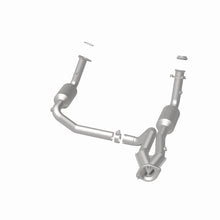 Load image into Gallery viewer, MagnaFlow 04-06 Chevrolet Silverado 1500 5.3L Direct Fit Catalytic Converter