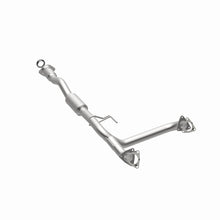 Load image into Gallery viewer, MagnaFlow Direct Fit Catalytic Converter 2015 Colorado 3.6 Underbody